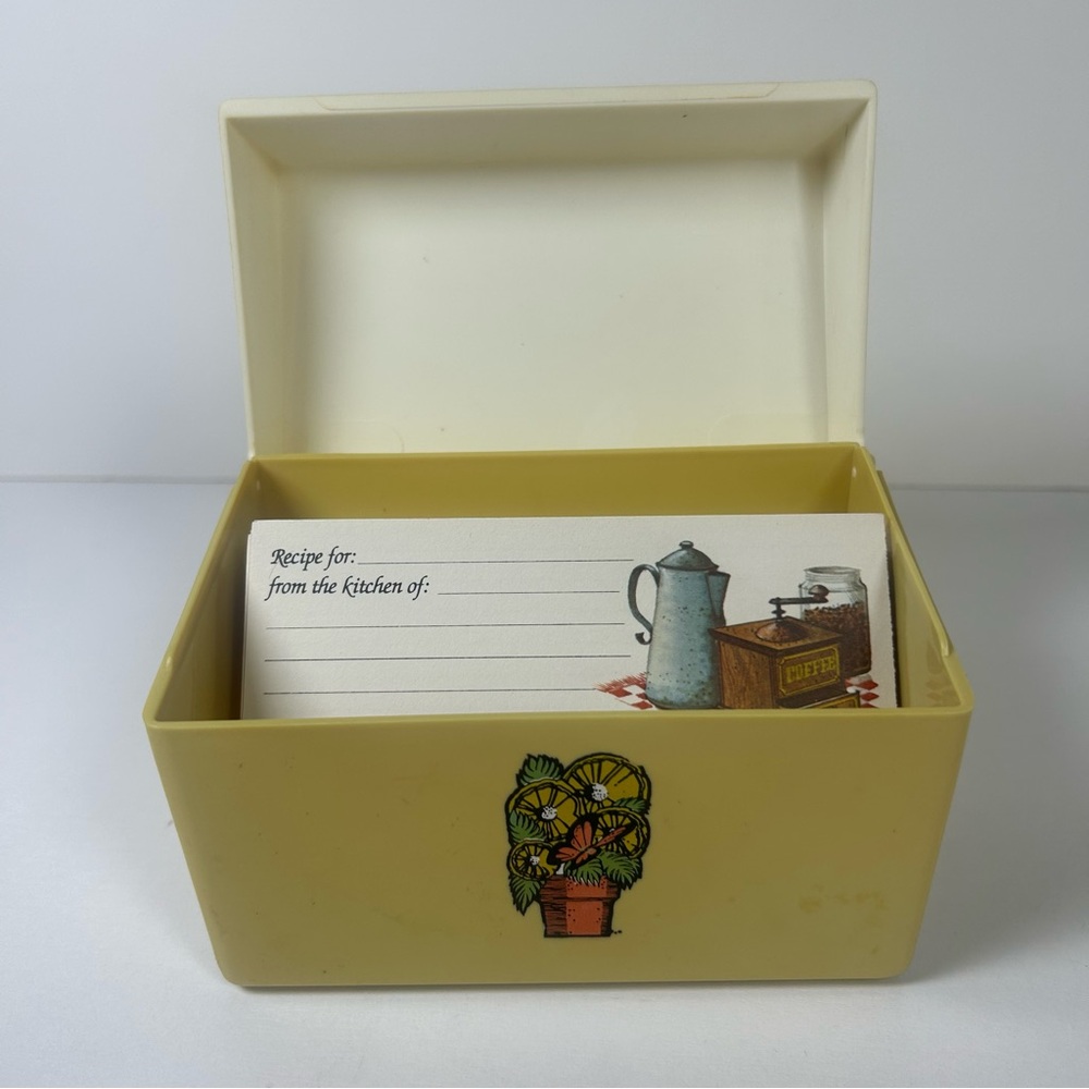 Vintage Plastic Recipe Box Flowers Flip Top Lid with Some Recipes Lemon Bush